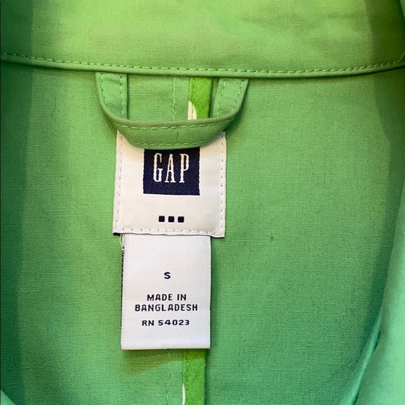 Gap Green Trench - Picture 2 of 2